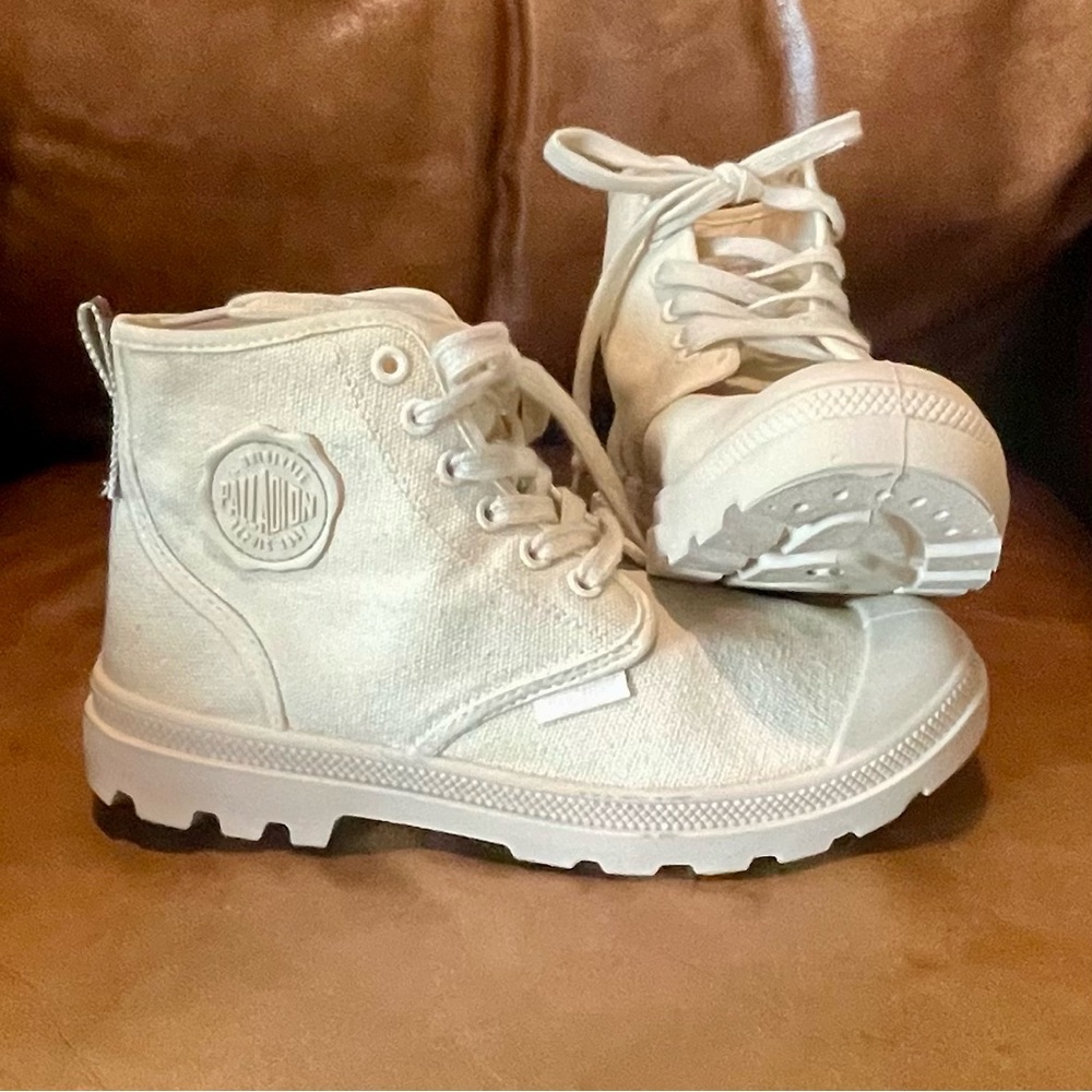 Palladium Pampa HI size 40 w 8.5 m 7.5